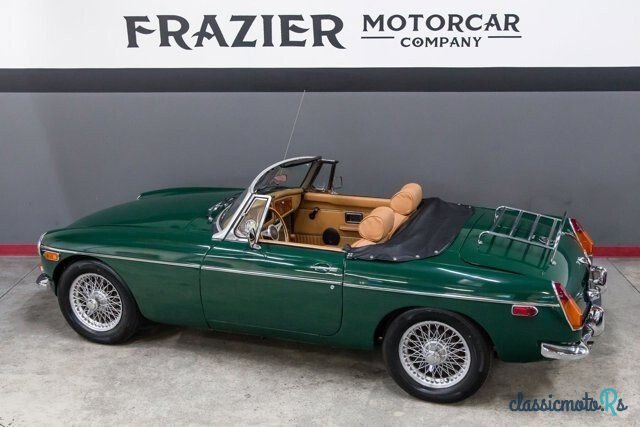 1974' MG MGB photo #5