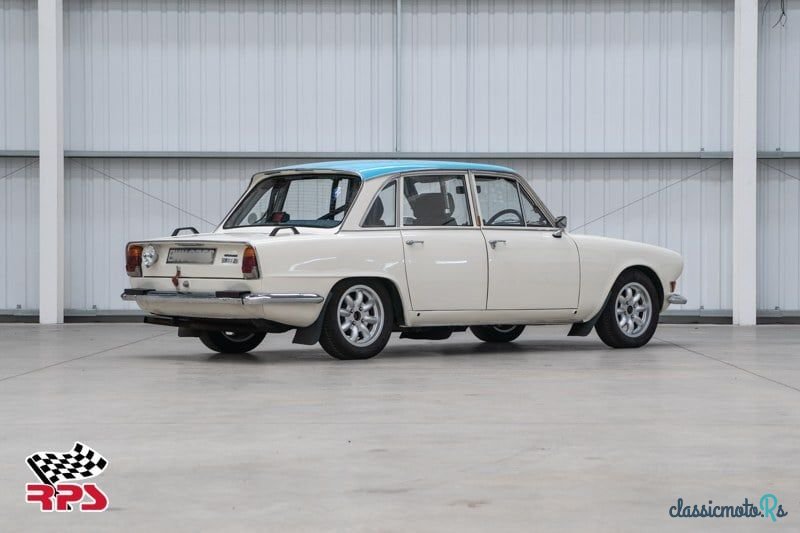 1965' Triumph 2000 photo #5