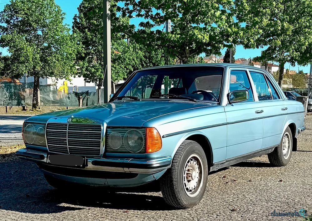 1977' Mercedes-Benz 300 photo #1
