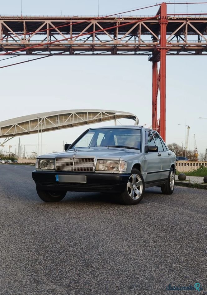 1988' Mercedes-Benz W201 190 D 2.5 photo #1