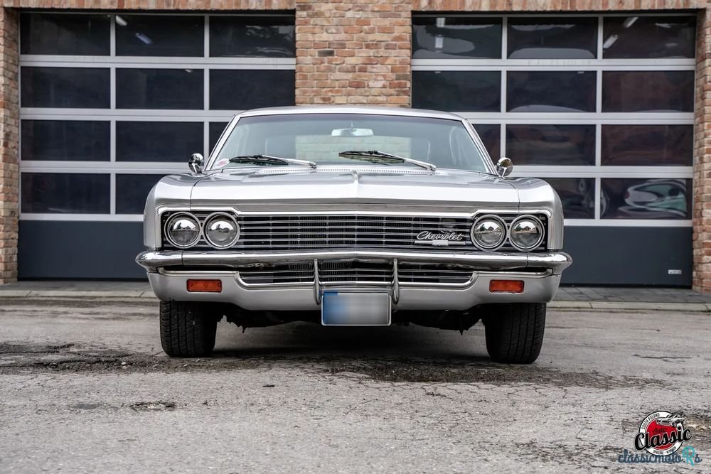1966' Chevrolet Impala photo #2
