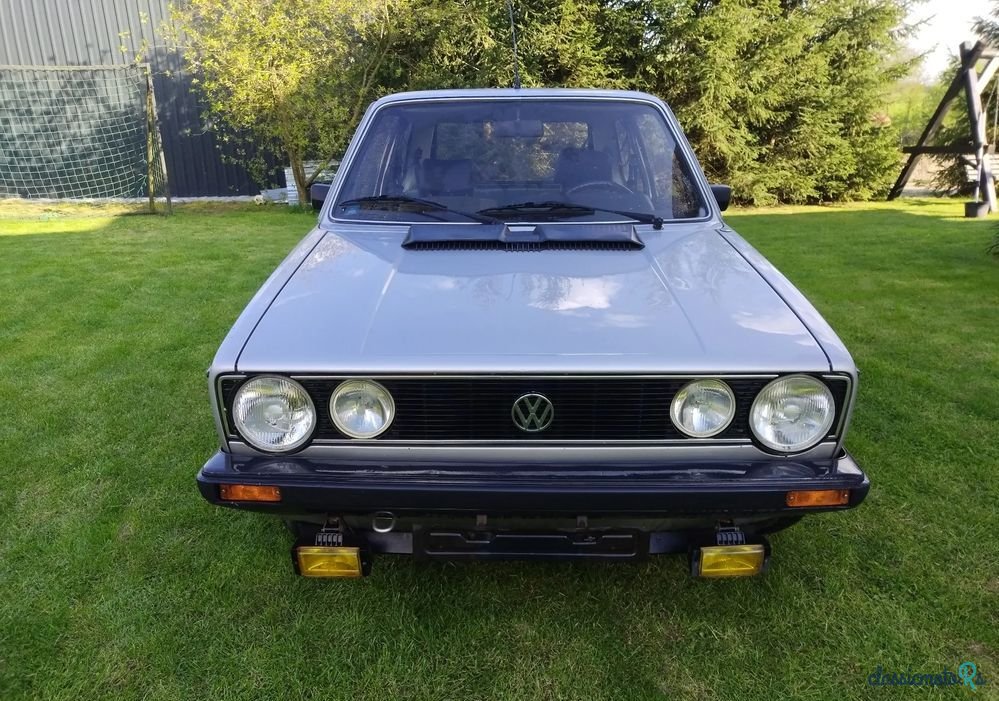 1980' Volkswagen Golf 1.3 C photo #1