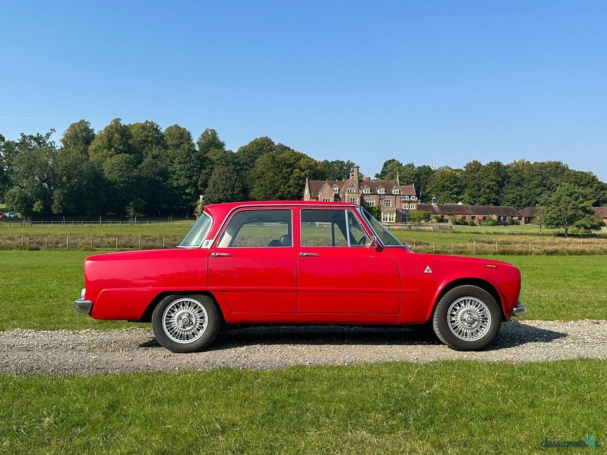 1973' Alfa Romeo Giulia photo #4