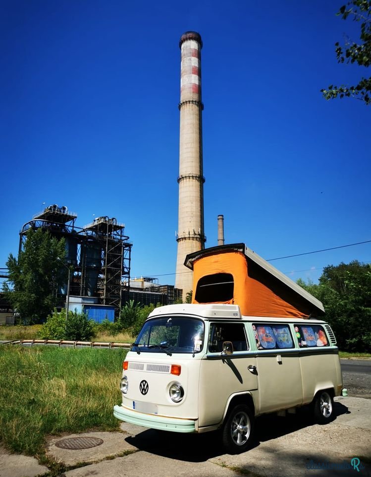 1975' Volkswagen Transporter photo #6