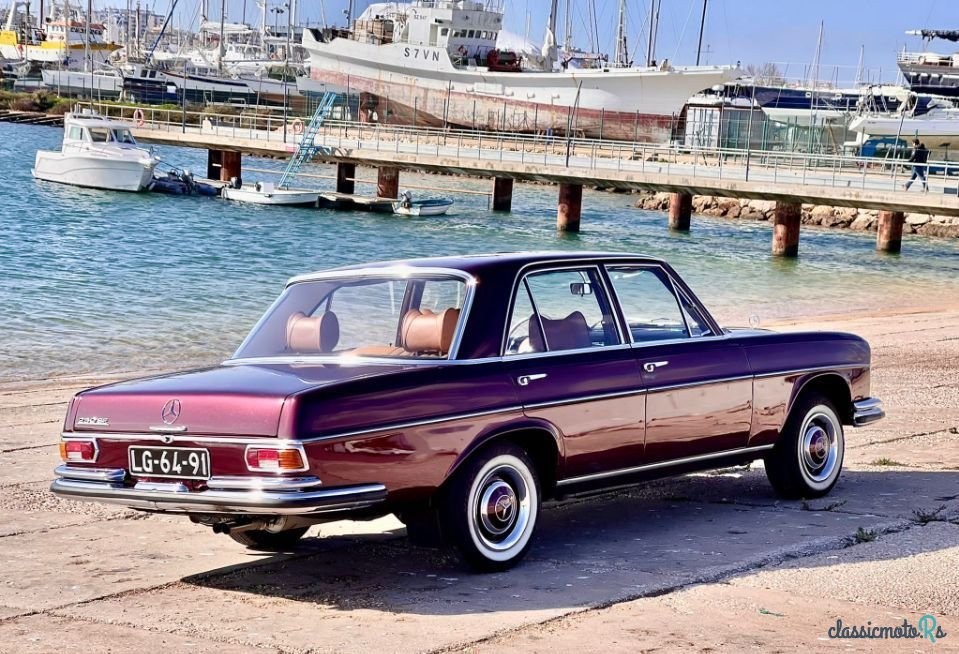 1967' Mercedes-Benz 250 photo #2
