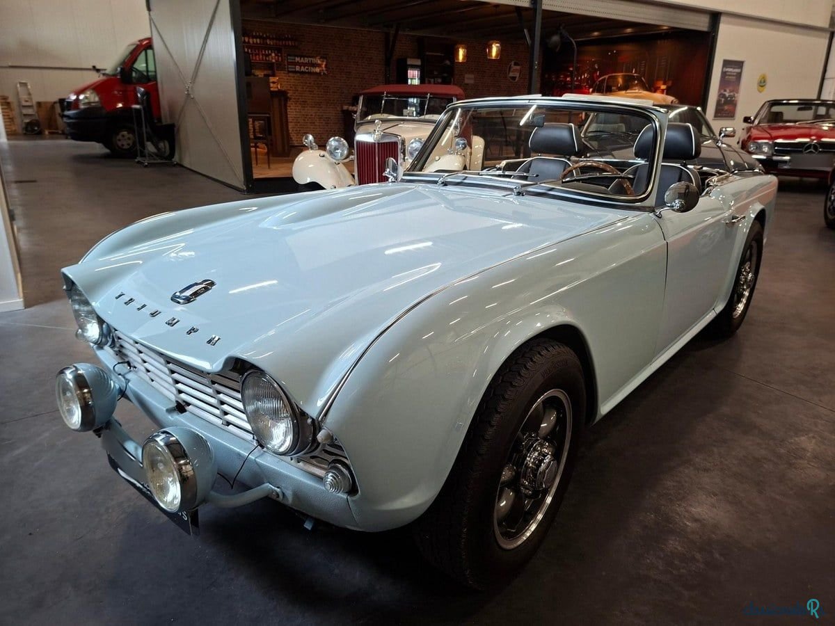 1964' Triumph TR4 photo #1