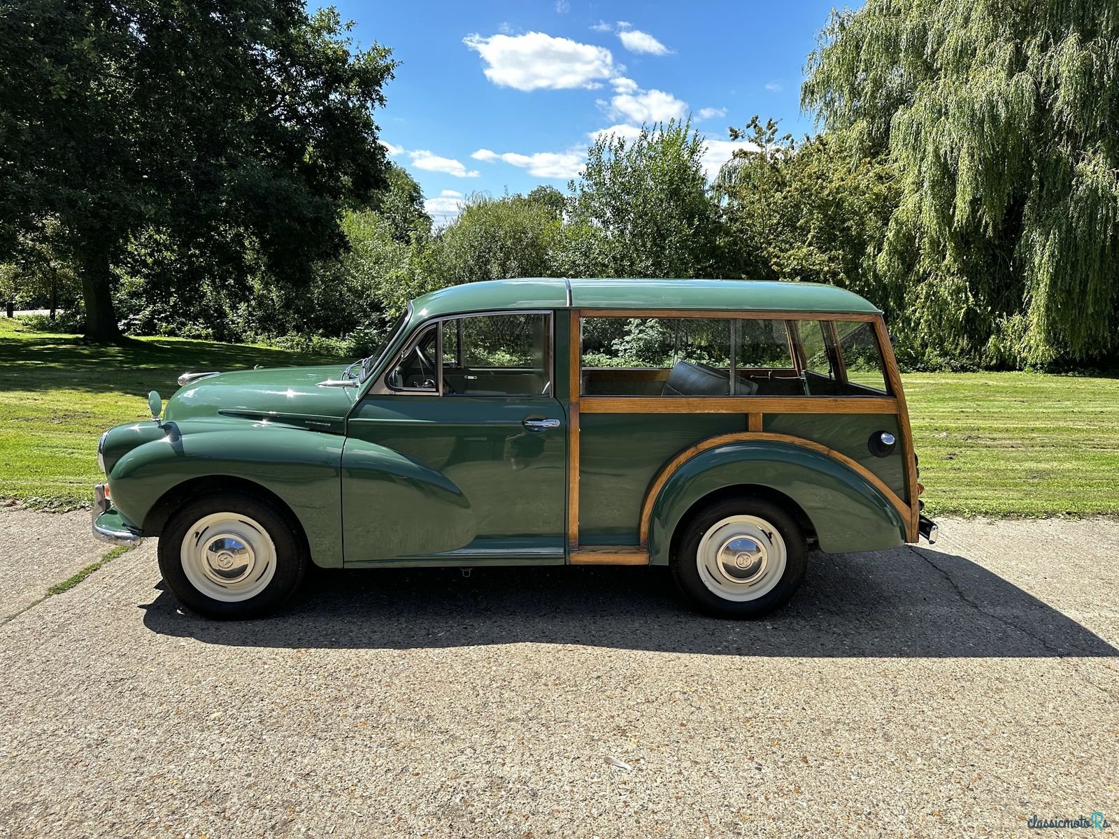 1962' Morris Minor Traveller photo #2