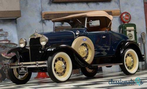 1930' Ford Model A Deluxe Roadster photo #6