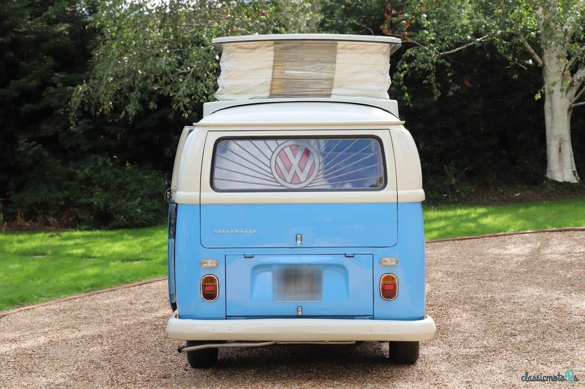 1971' Volkswagen Type 2 photo #5