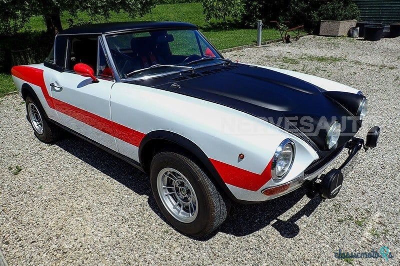 1968' Fiat 124 Spider photo #3