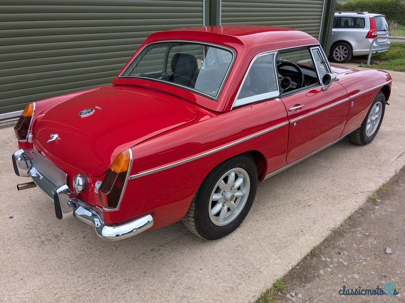1974' MG MGB photo #3