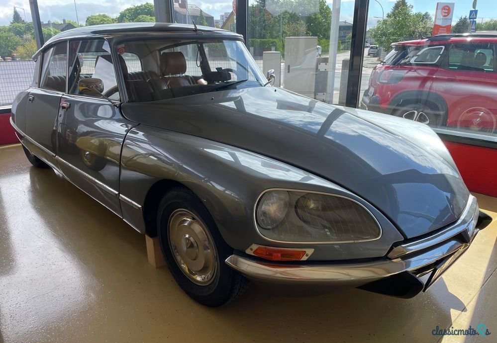 1974' Citroen DS photo #1