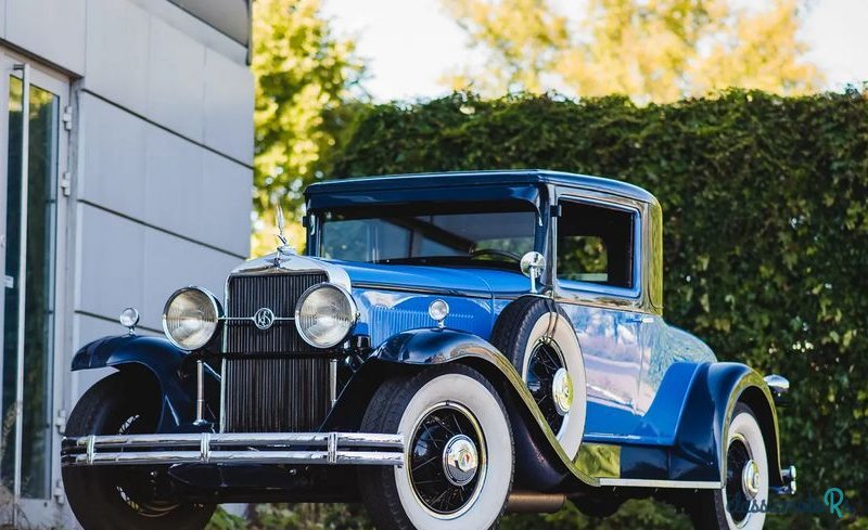 1930' Cadillac Seville photo #3