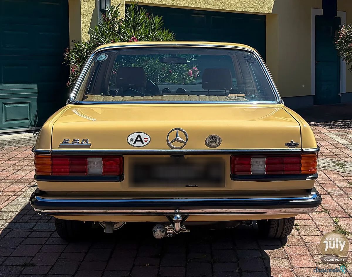 1980' Mercedes-Benz 230 W123 photo #5