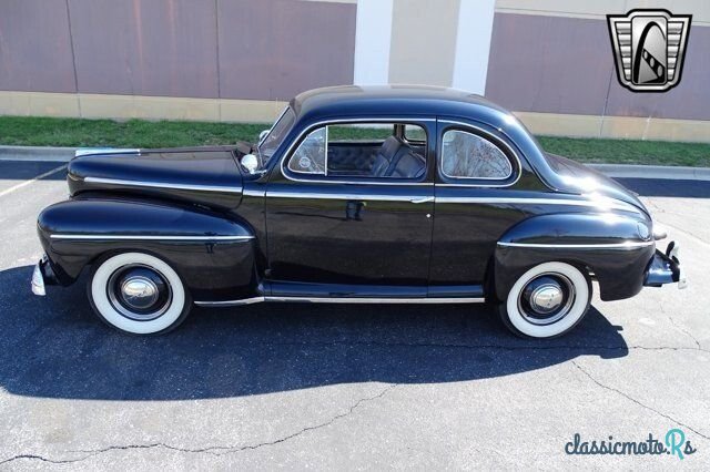 1947' Ford Super Deluxe photo #2