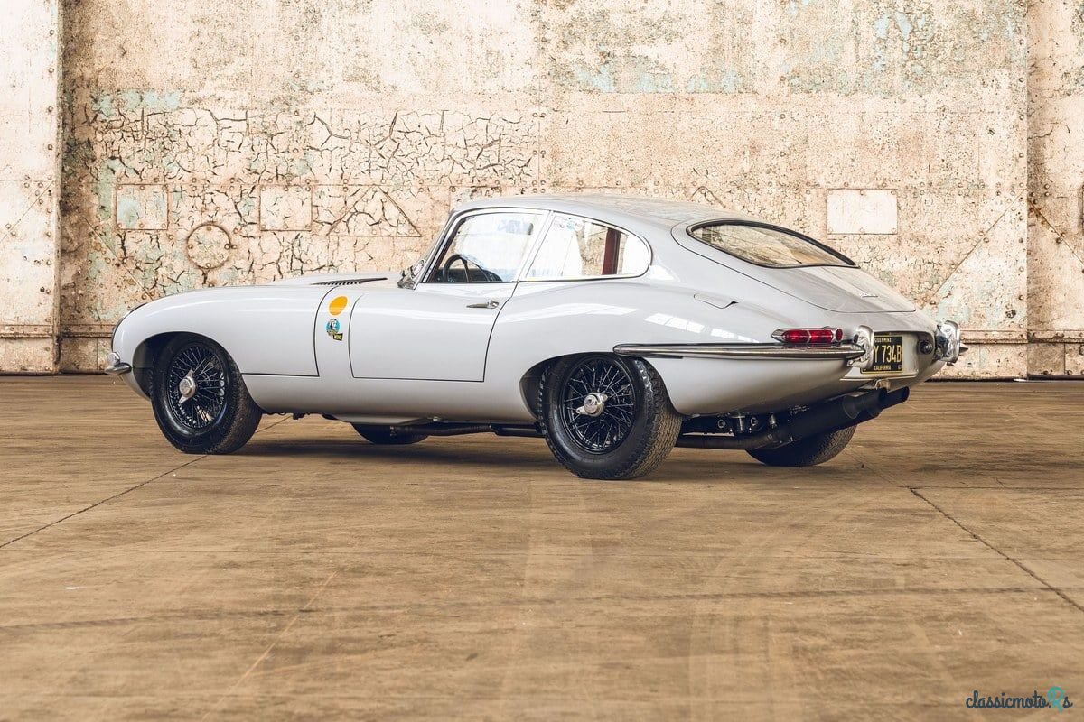1963' Jaguar E-Type photo #3