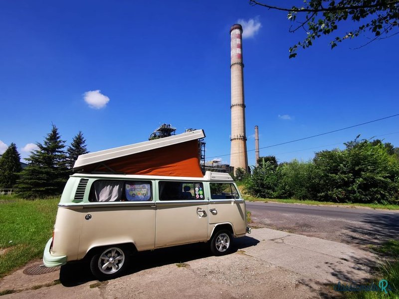 1975' Volkswagen Transporter photo #2