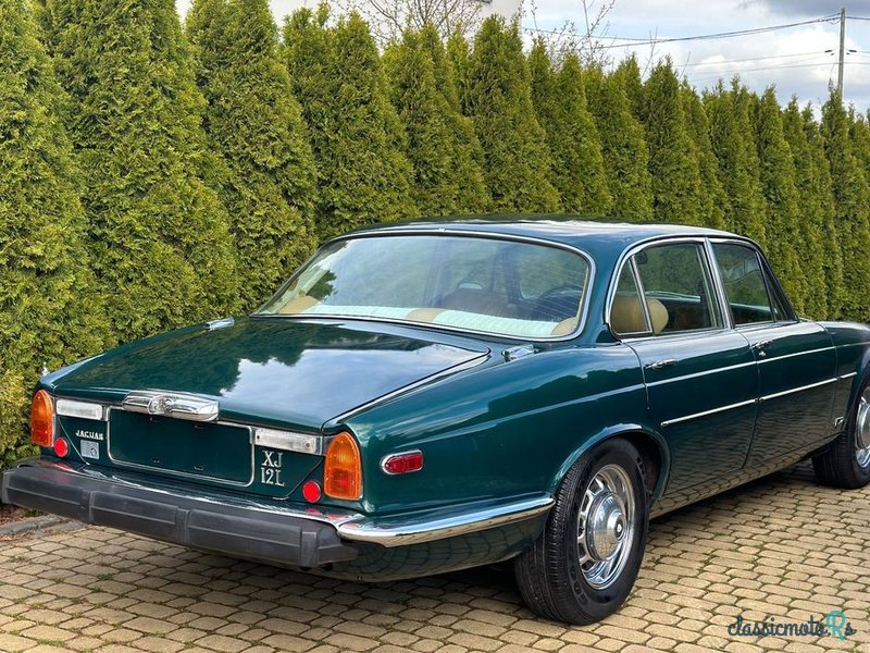 1974' Jaguar XJ photo #3