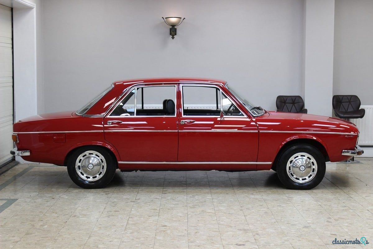 1973' Audi 100 photo #2