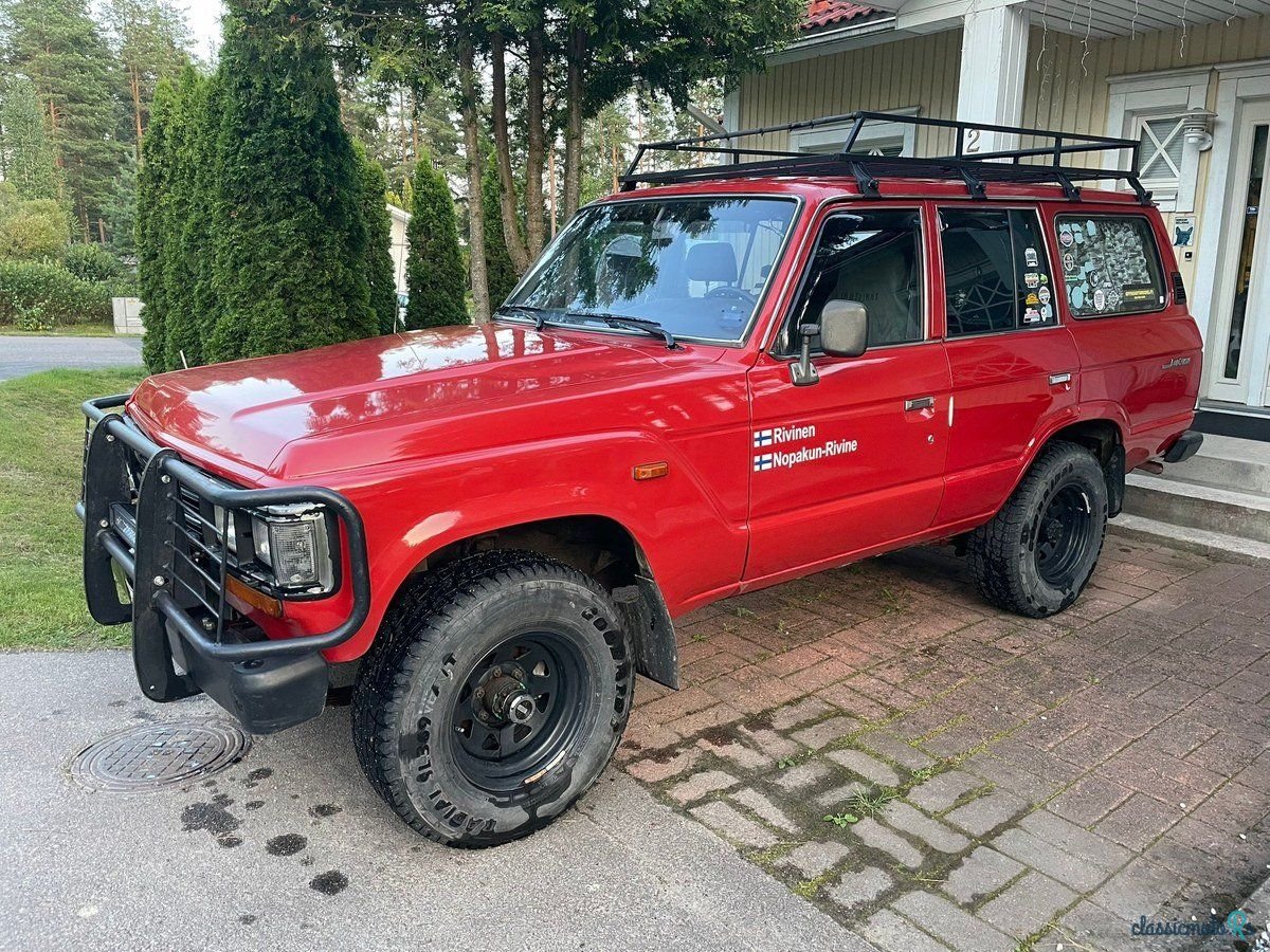 1989' Toyota Land Cruiser photo #1