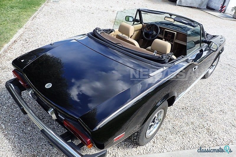 1983' Fiat 124 Spider Pininfarina photo #4