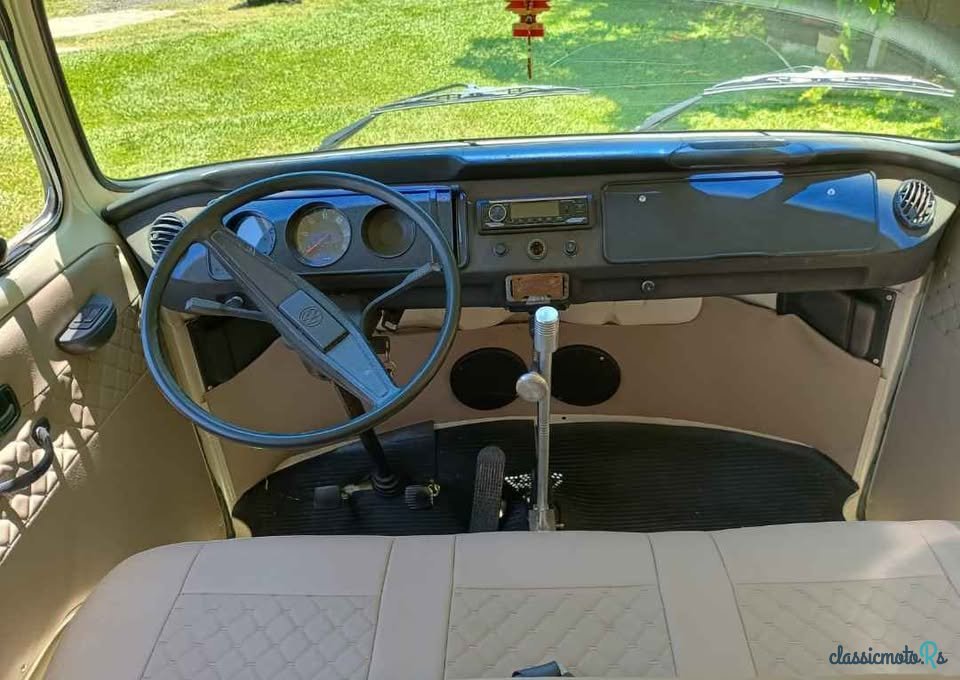 1994' Volkswagen Vans T2 Baywindow bus photo #6