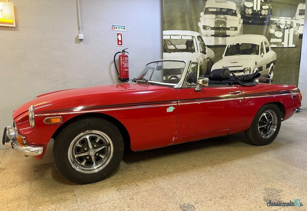 1973' MG MGB photo #1
