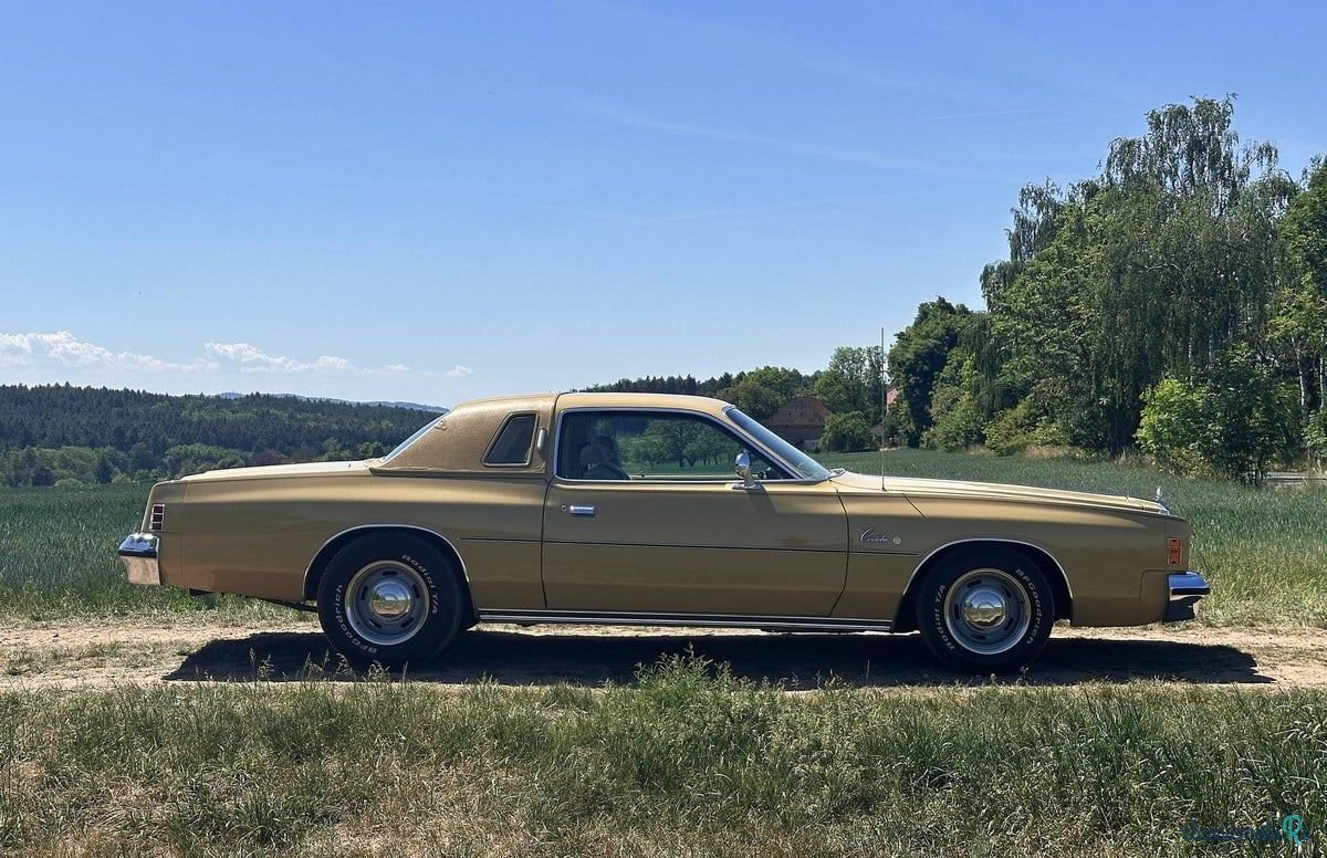 1976' Chrysler Cordoba photo #4