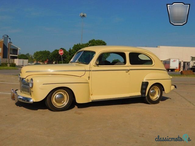 1942' Ford Super Deluxe photo #4