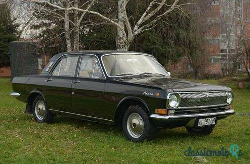 1978' Gaz Volga M-24 photo #2