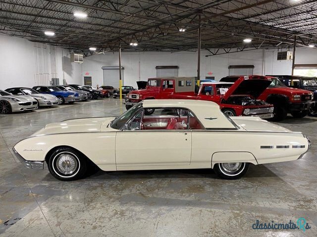 1962' Ford Thunderbird photo #3