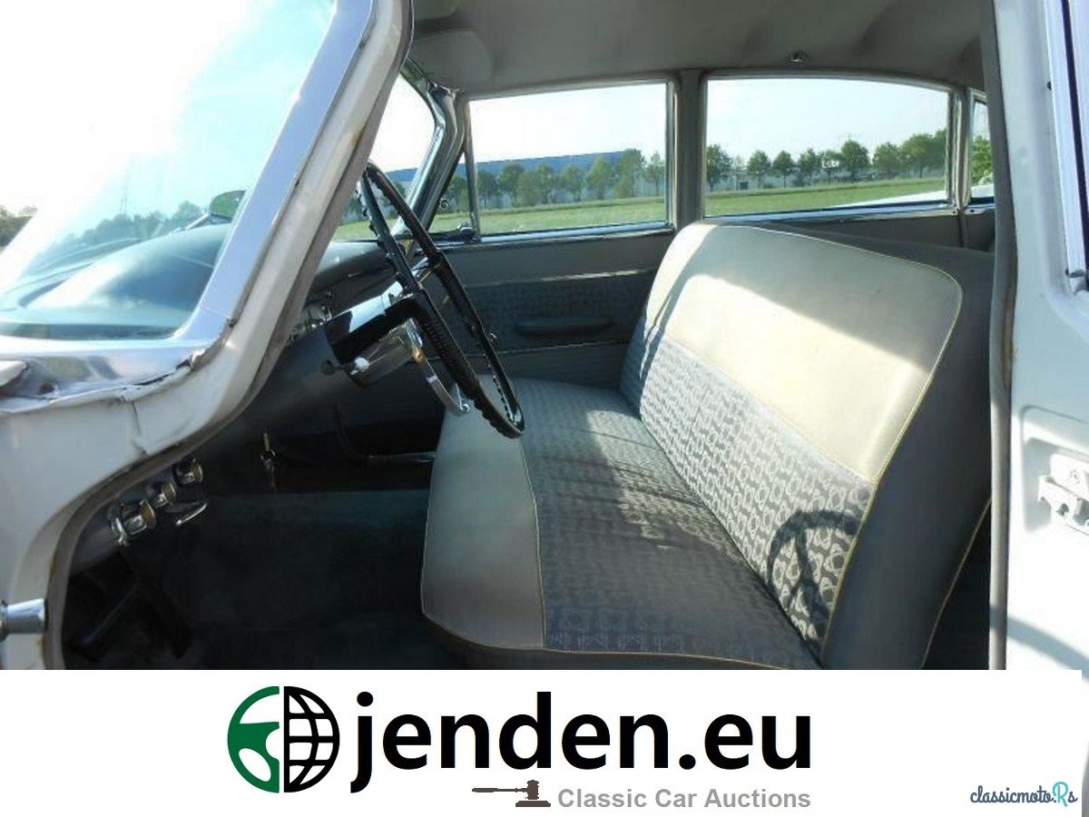 1957' Chrysler photo #3