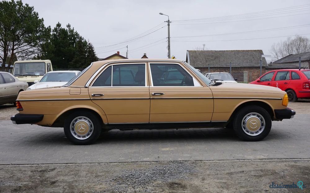 1978' Mercedes-Benz W123 photo #6