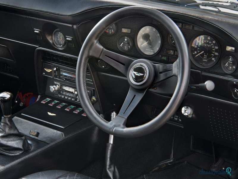 1978' Aston Martin V8 Vantage photo #5