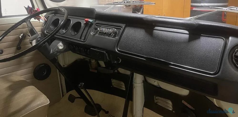 1969' Volkswagen Type 2 photo #3