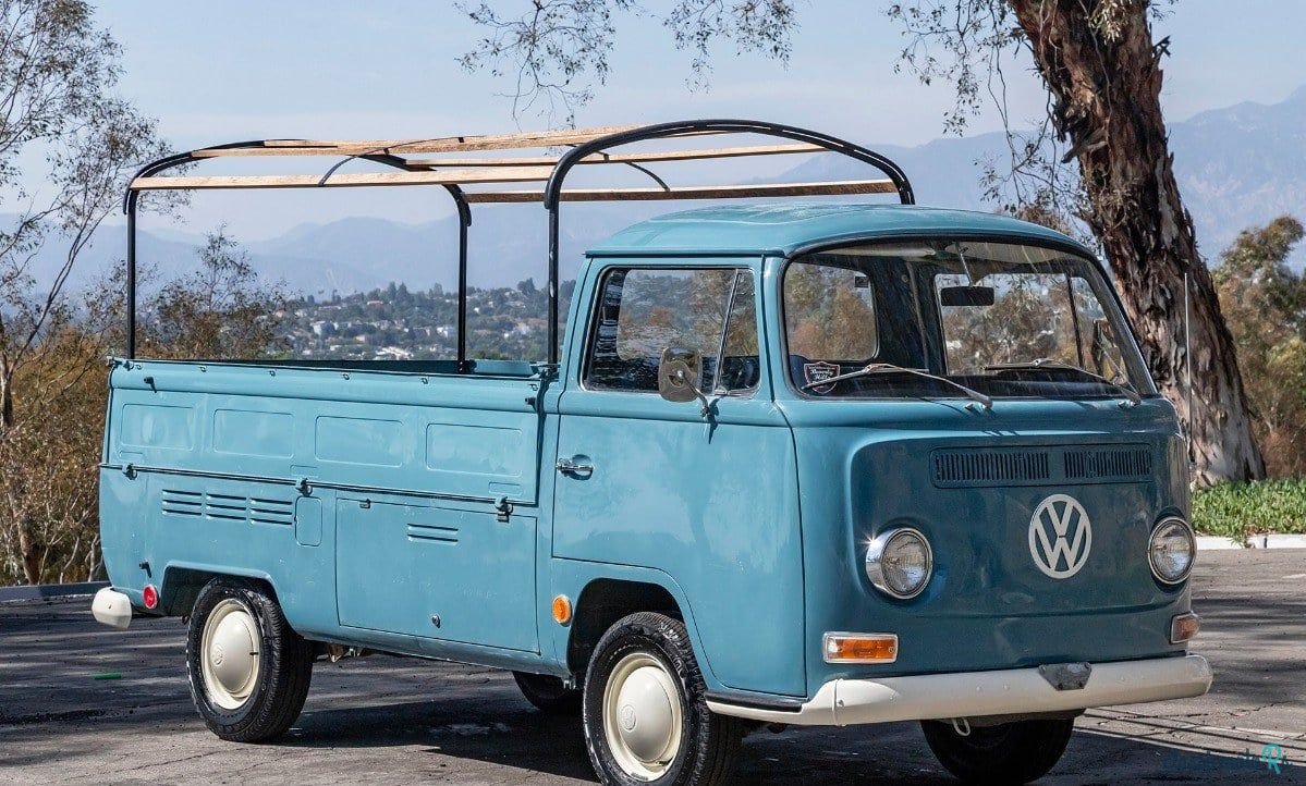1968' Volkswagen Type 2 photo #1