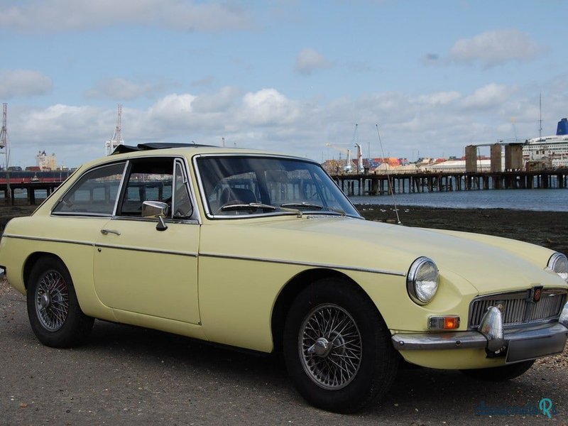 1968' MG MGB photo #1