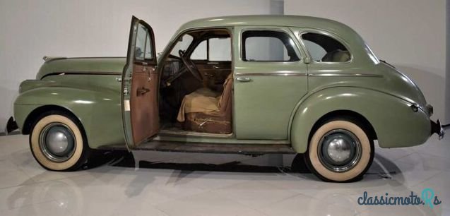 1940' Oldsmobile Series 60 photo #2