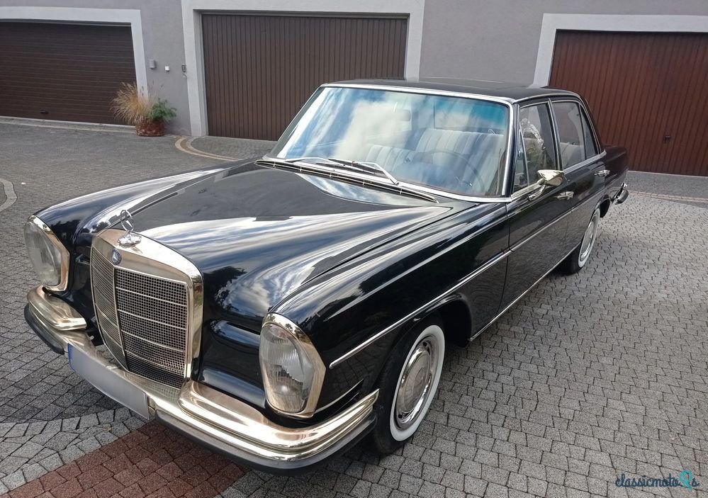 1966' Mercedes-Benz 250S W108 photo #1