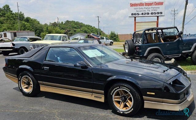 1987' Chevrolet Camaro photo #1