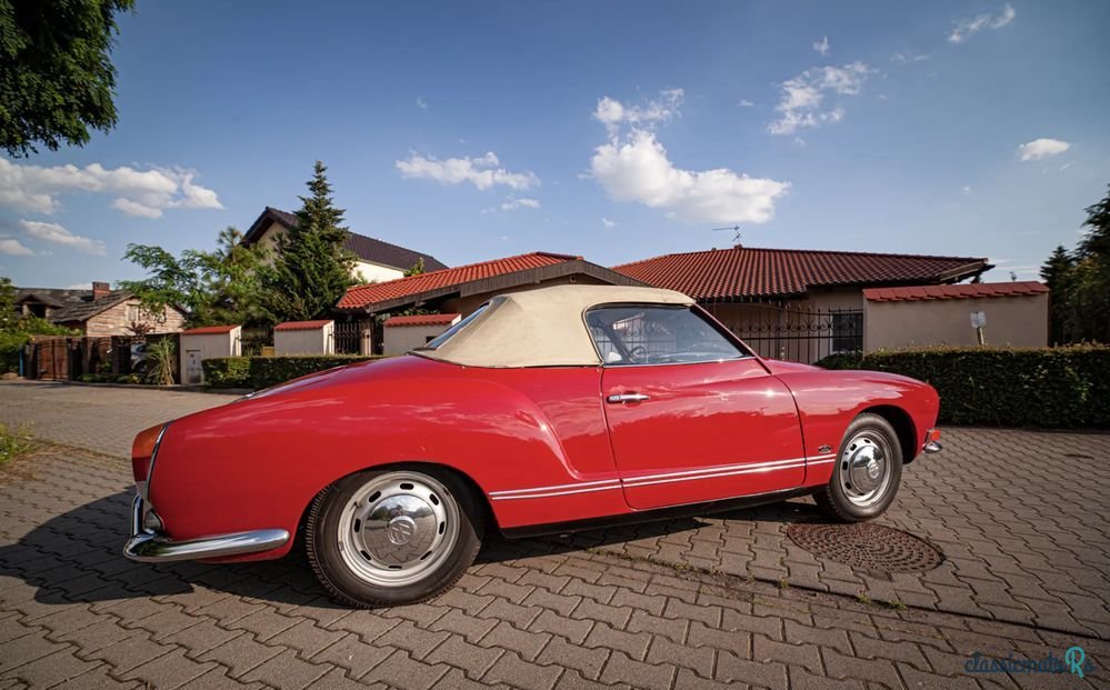 1971' Volkswagen Karmann Ghia photo #2