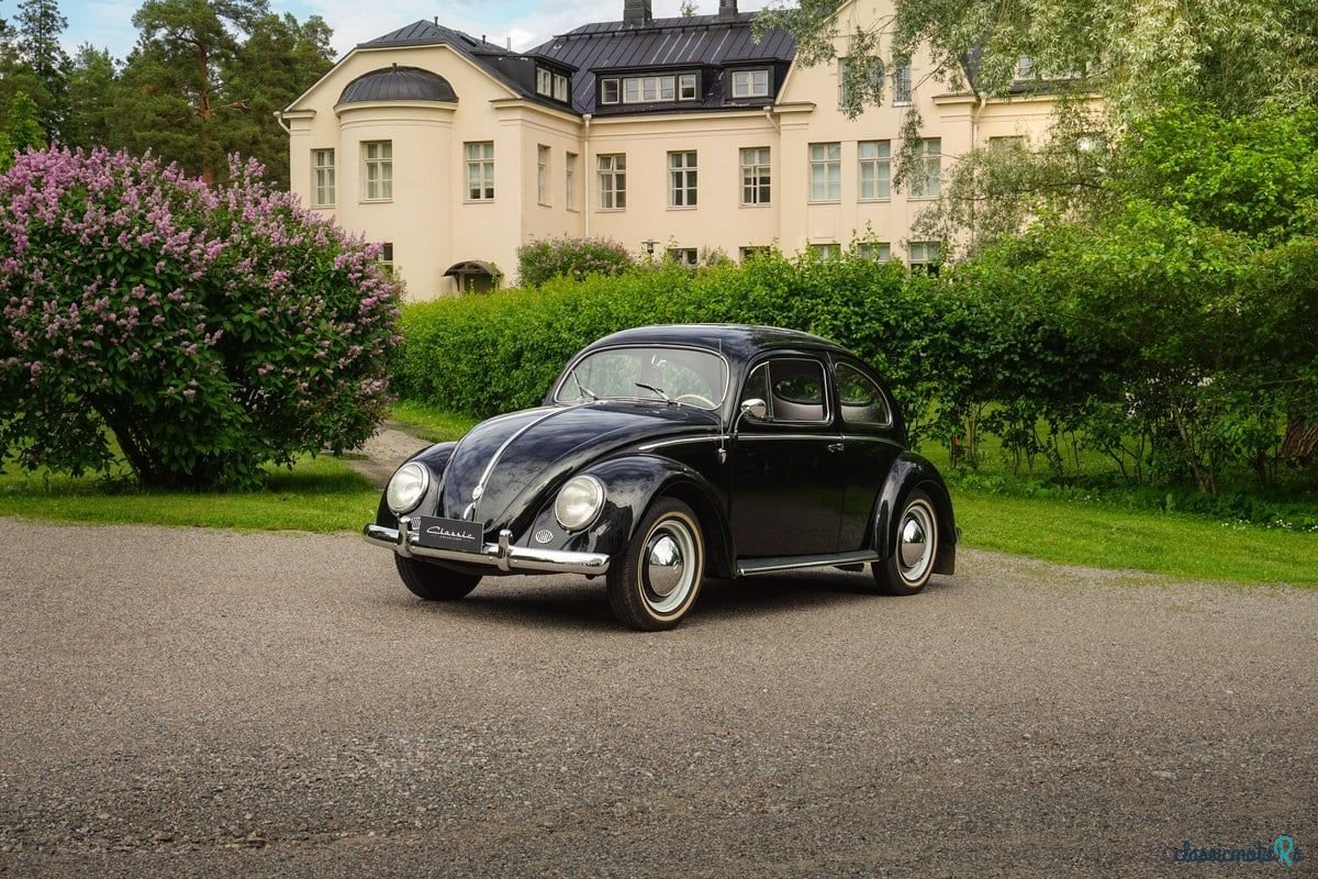 1952' Volkswagen Beetle photo #1