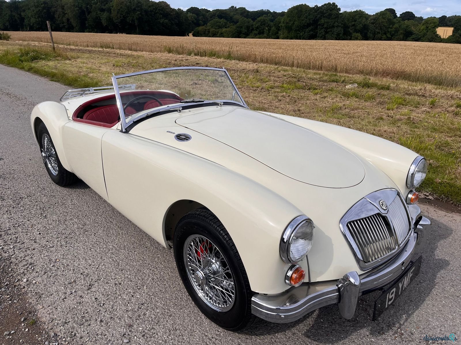 1960' MG MGA photo #4