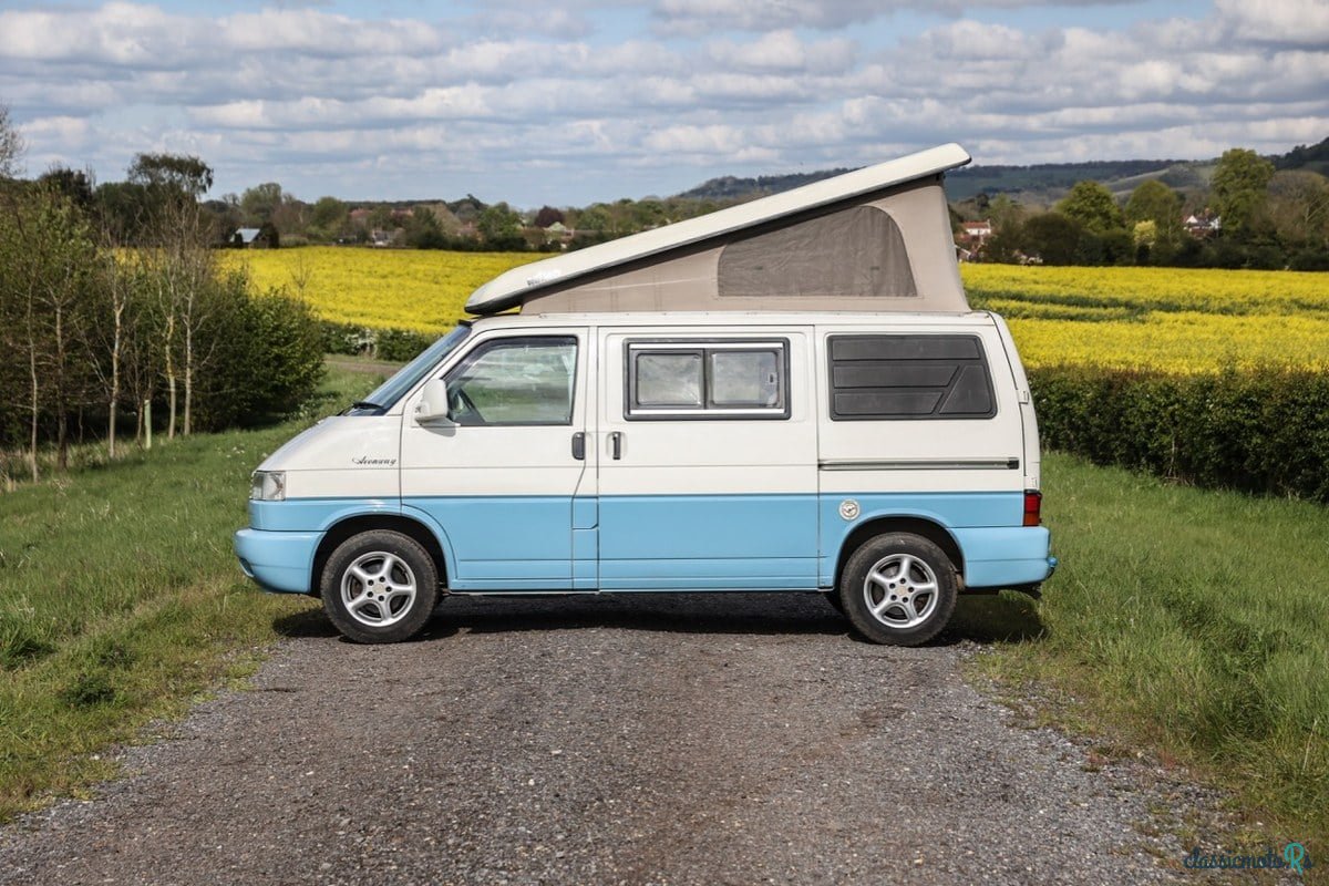 1995' Volkswagen Camper photo #1