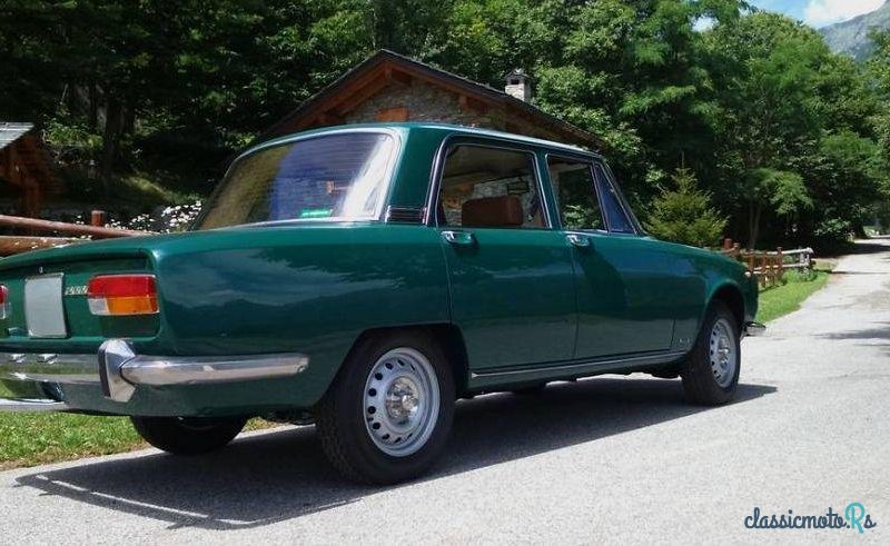 1972' Alfa Romeo 2000 BERLINA photo #4