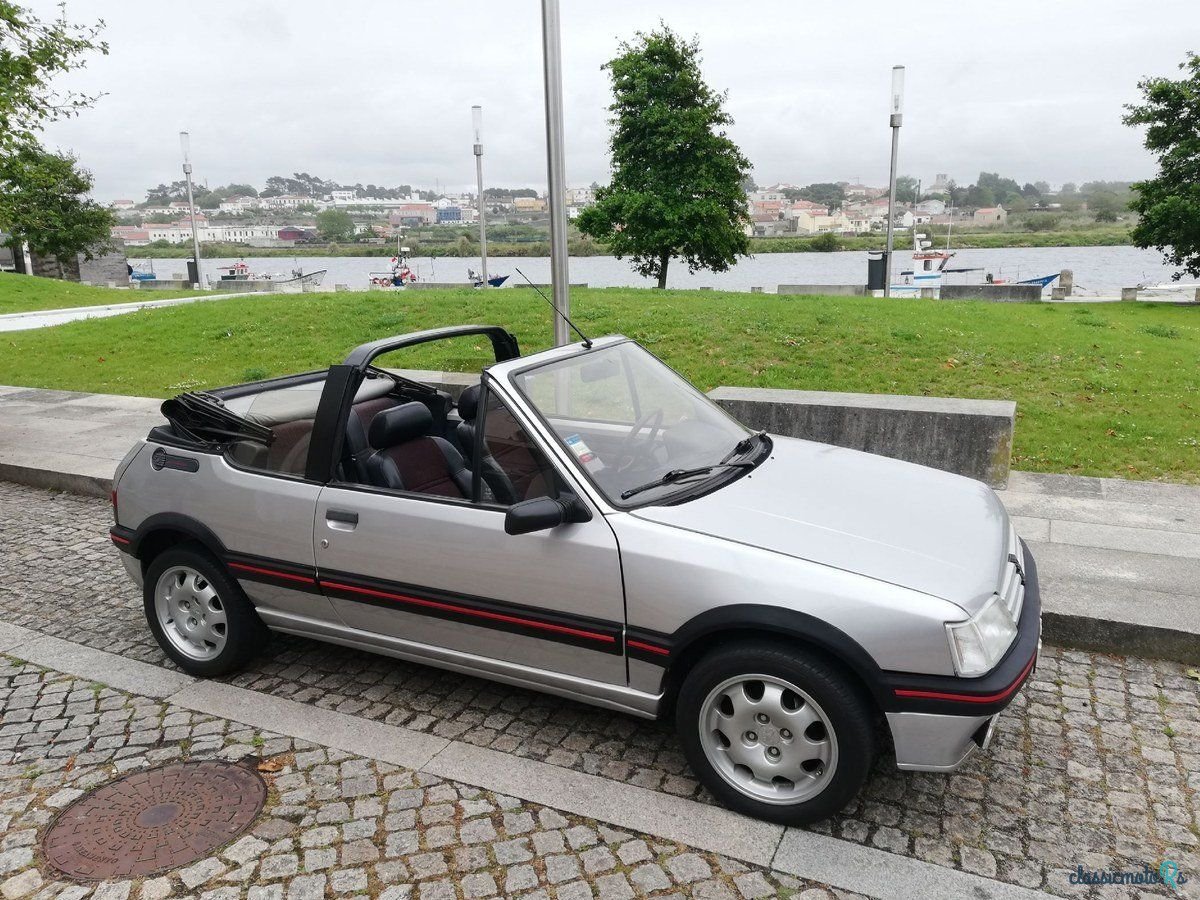 1989' Peugeot 205 photo #1