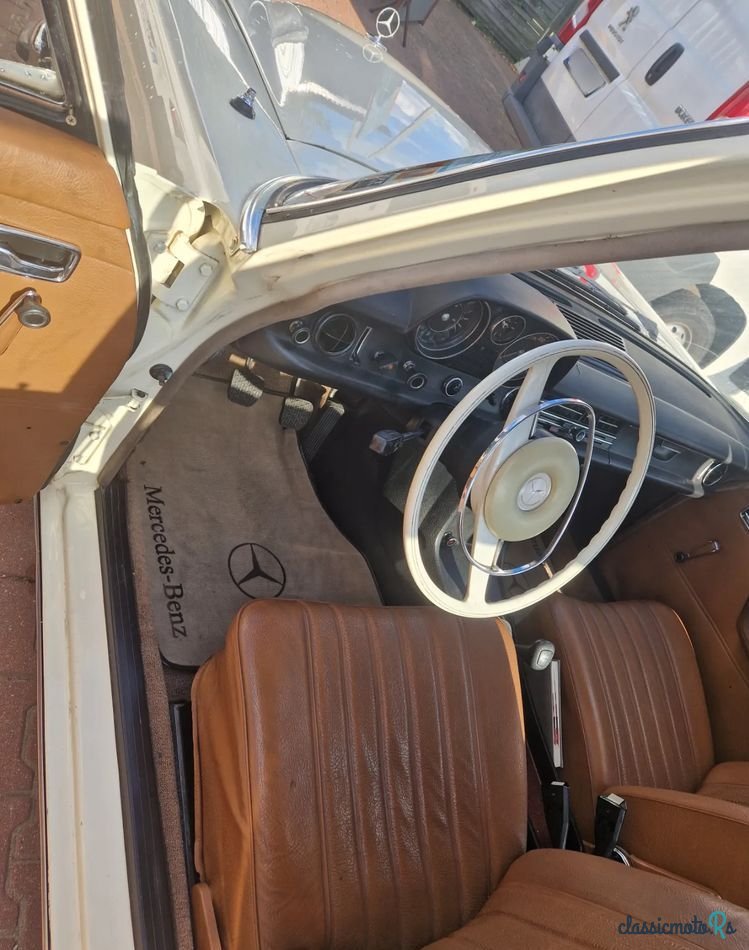 1970' Mercedes-Benz W114 photo #5