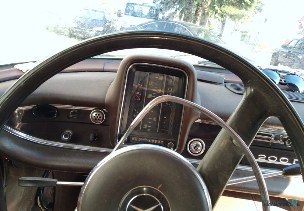 1968' Mercedes-Benz W110 photo #6