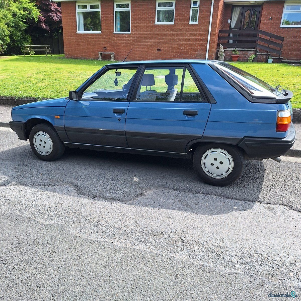 1986' Renault 11 photo #4