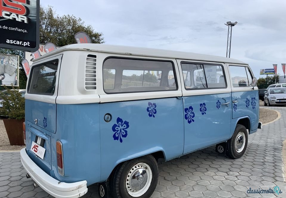 1974' Volkswagen Transporter photo #6